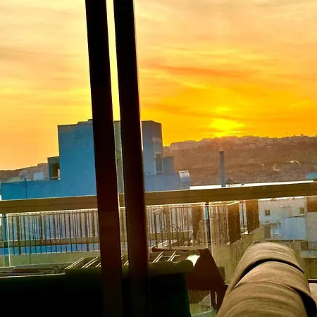 Homestay Mulberry Park St. Paul's Bay